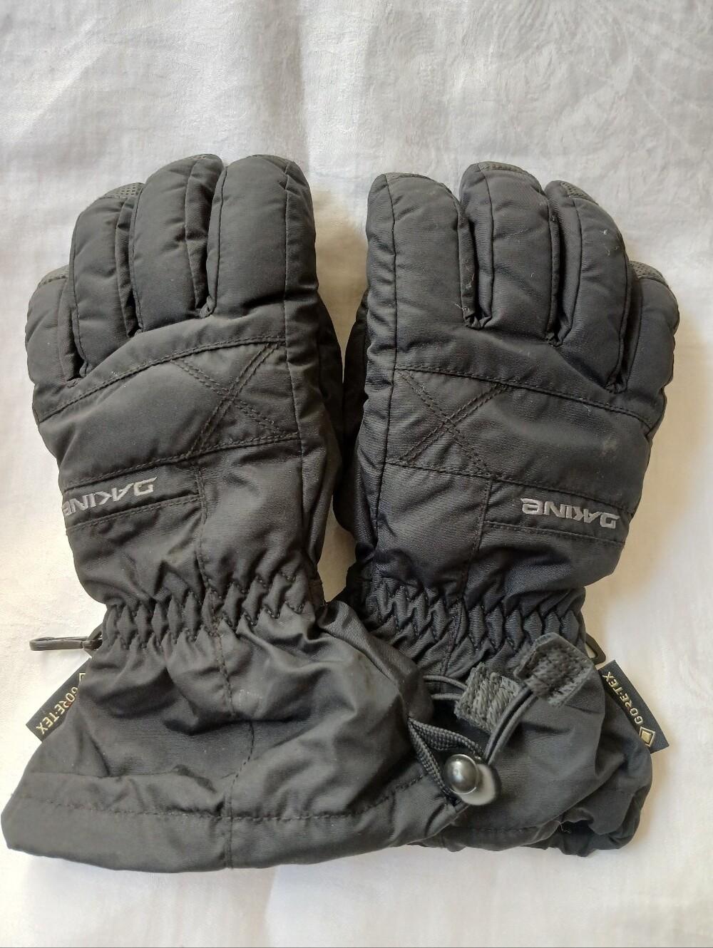 Dakine Goretex Black Youth Gloves Size Large 8-10 Years